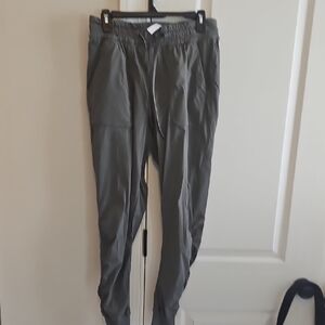 womens sz 8 green lululemon athletic jogger pants